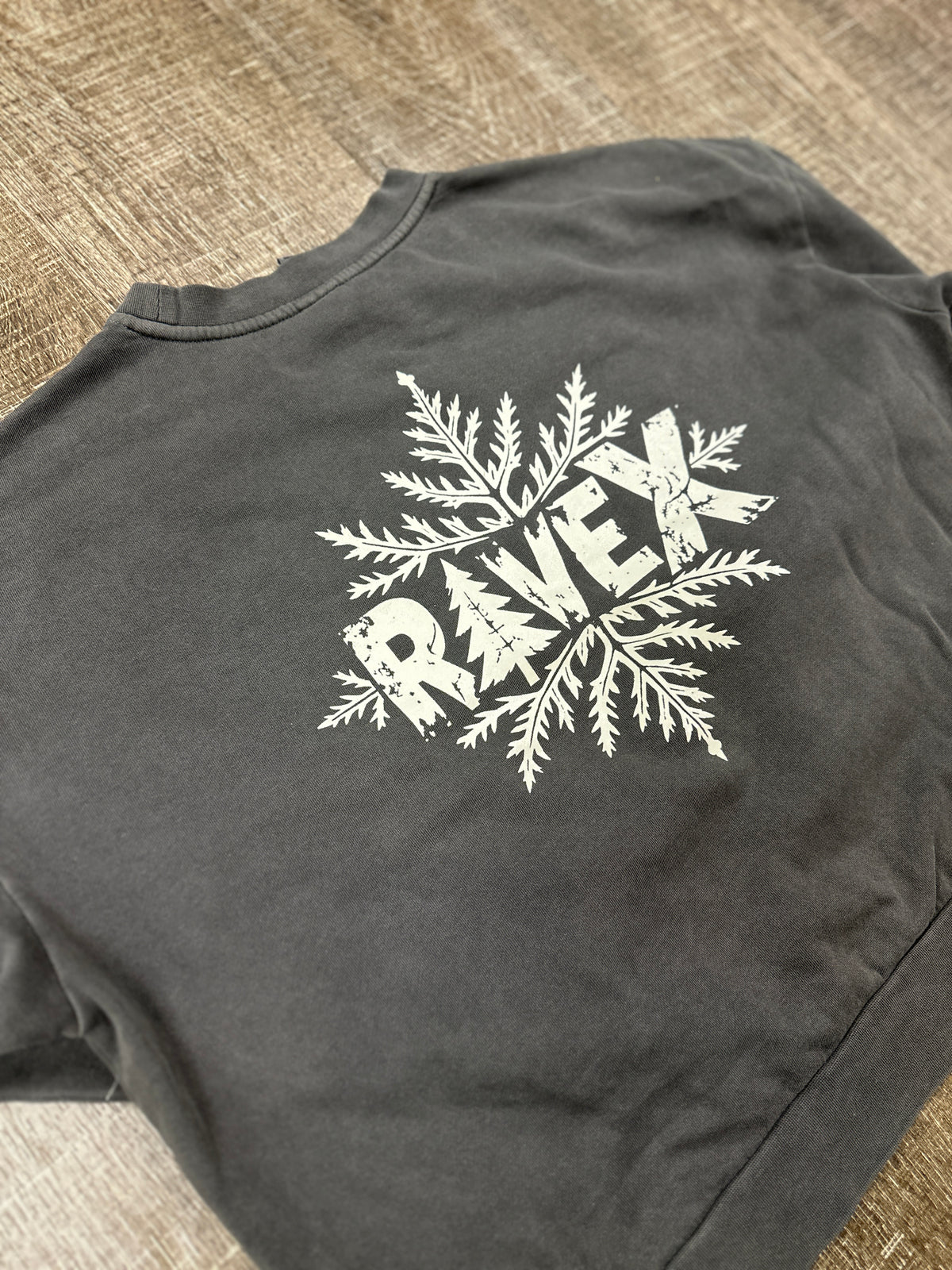 Rave X Womens Snowflake 26 Crew Fleece